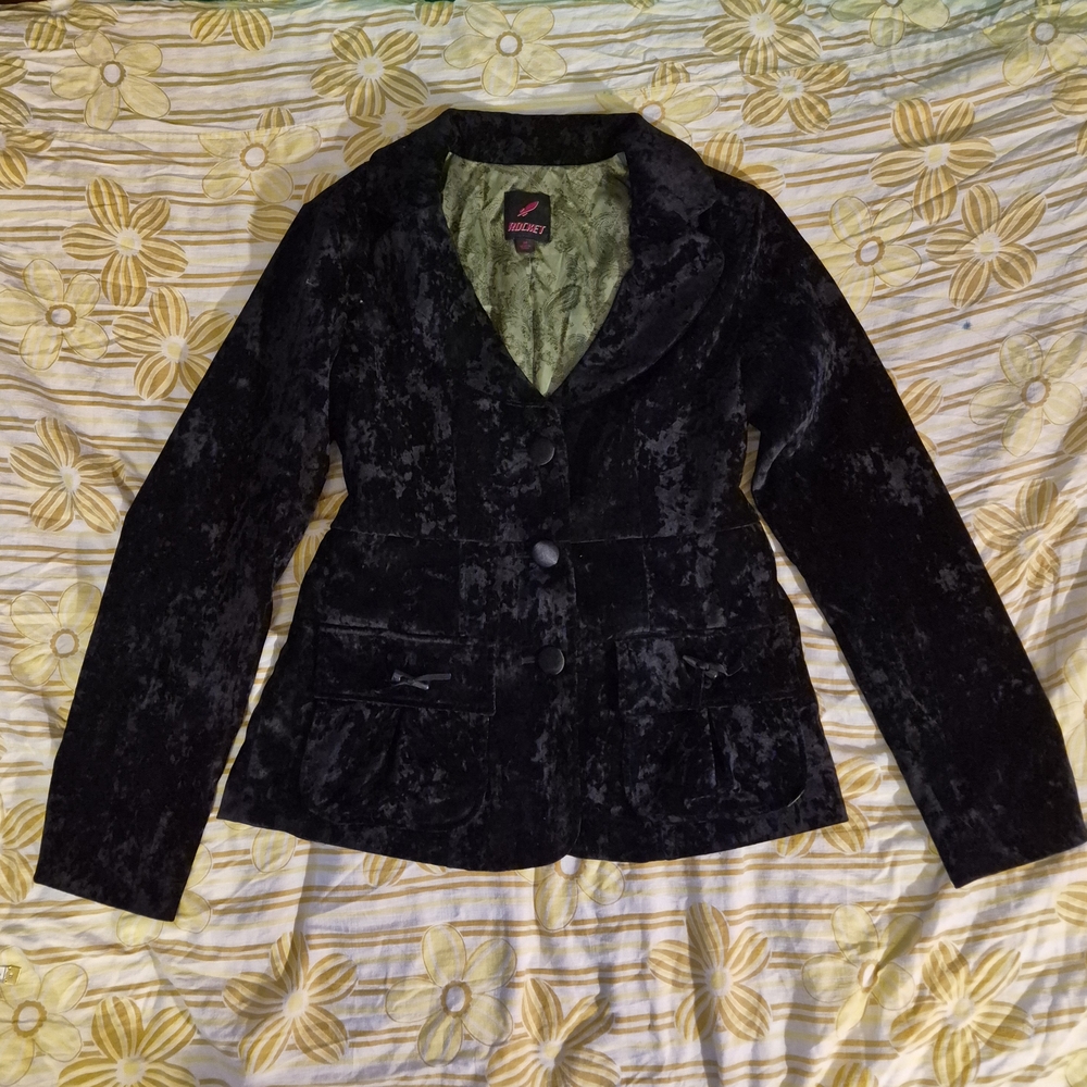 Luxurious Black Velvet Women's Blazer